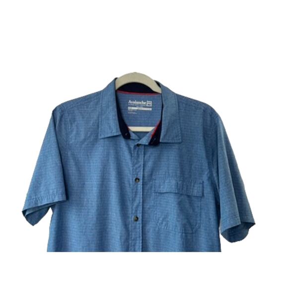Avalanche Blue Stripe Short Sleeve Button-Up Shirt Men's Size Medium - Picture 2 of 5